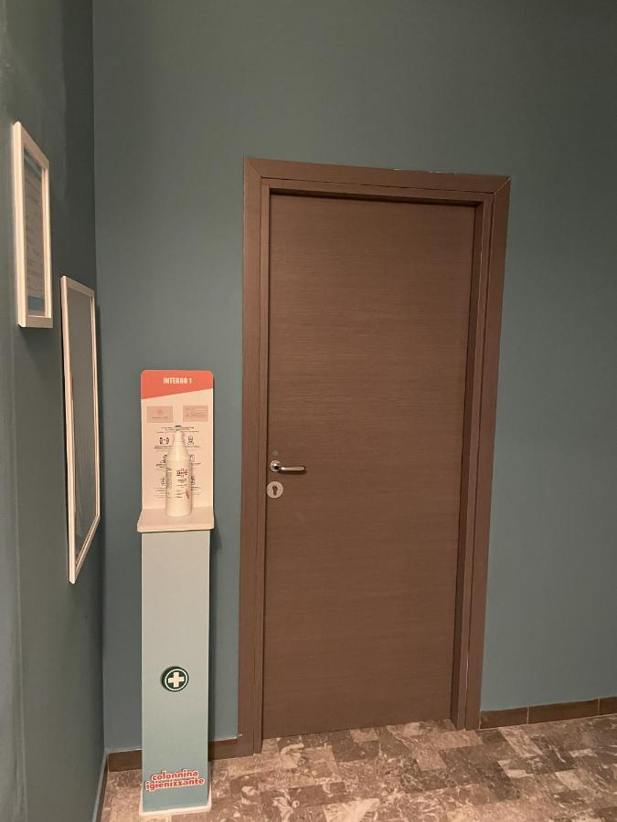 Interno1 Bari Policlinico Hotel Luaran gambar